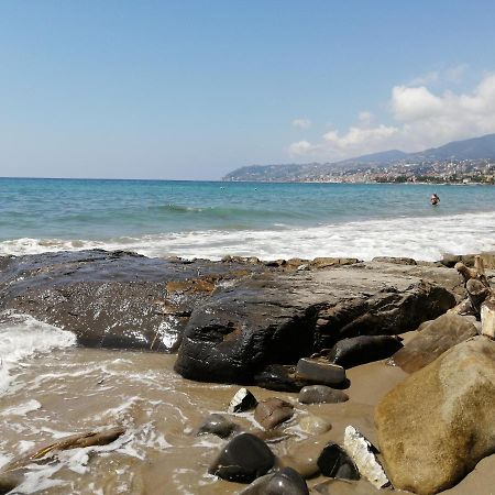 Villaggio Turistico La Vesca Sanremo Bagian luar foto